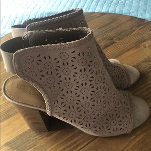 NBW LC Lauren Conrad Statice Peep Toe Booties